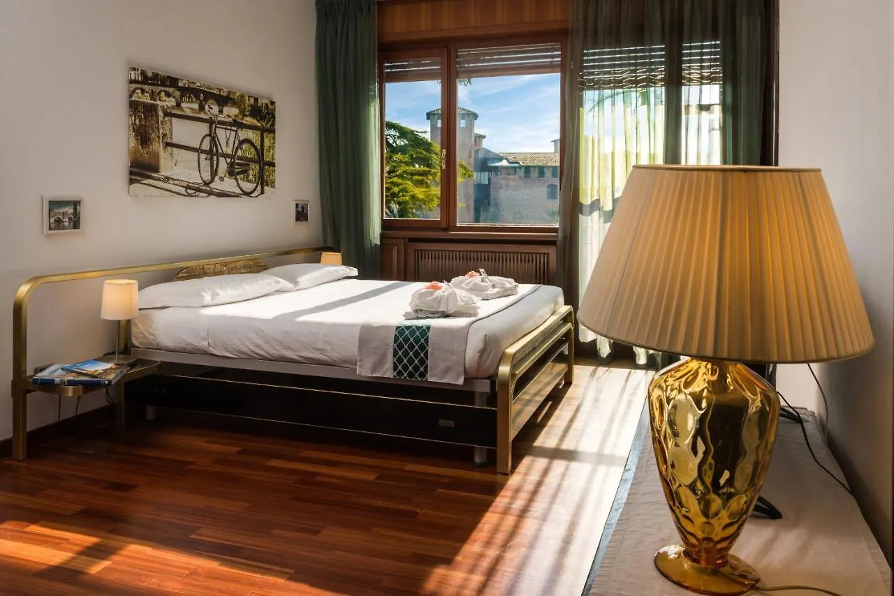 Veronainflat - Castle View Room Italy