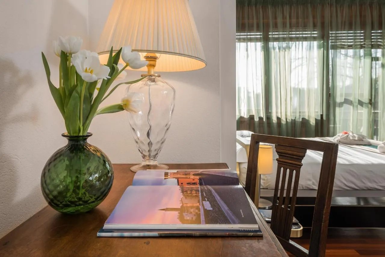 Veronainflat - Castle View Room Βερόνα